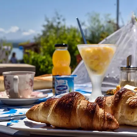 Couette-café Eau Petit Paradis Ambilly